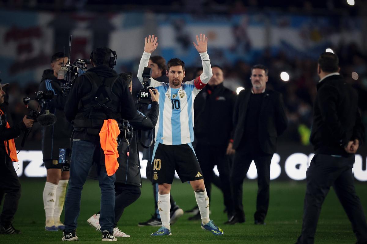 Lionel Messi a izbucnit în lacrimi înainte de Argentina - Venezuela