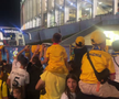 Scene penibile: generația de suflet, ascunsă de copii prin garduri de doi metri! Ce nu s-a văzut la TV, după umilința din România - Canada