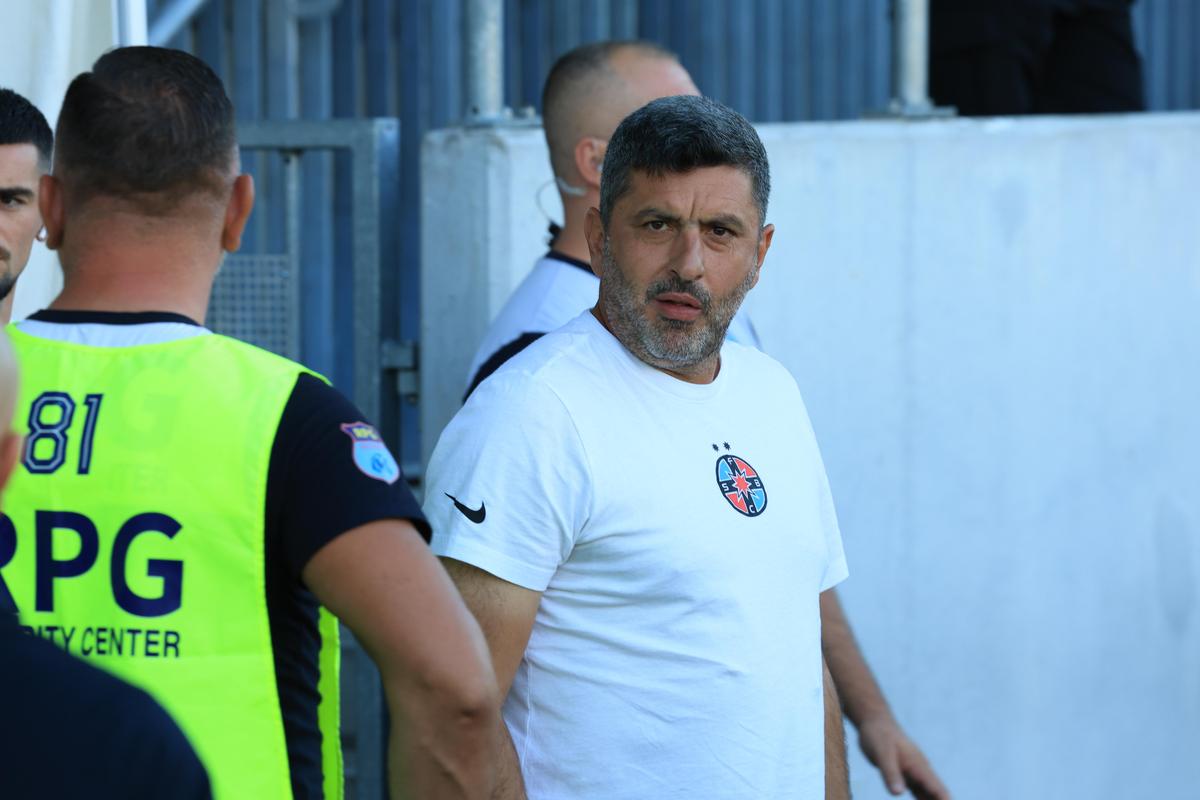 Jucătorii de la FCSB, înainte de meciul cu Dinamo