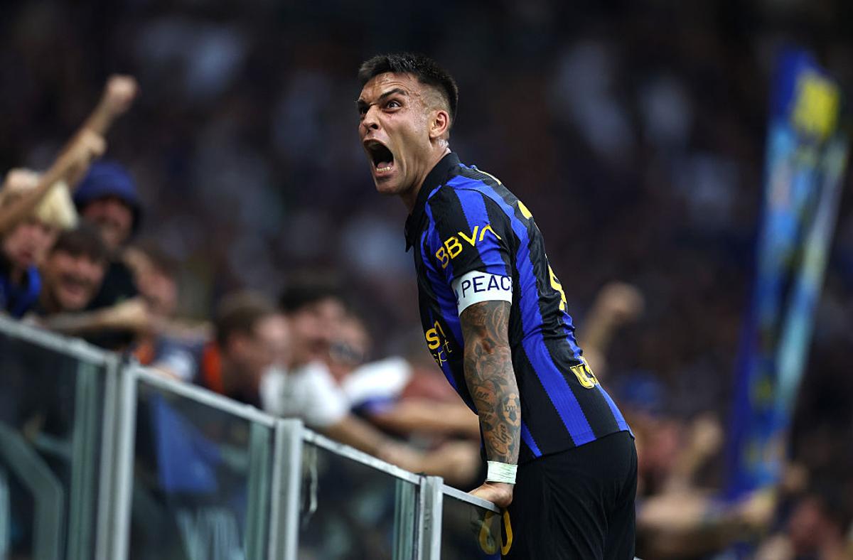 Chivu a sprintat spre peluză după revenirea epică din fața lui Napoli