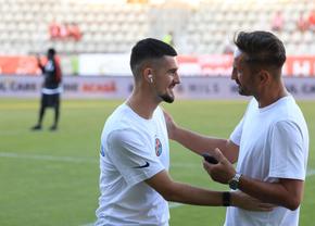 Imagini tari înainte de Dinamo - FCSB » „Gașca” lui Crețu la revenirea în lot + cu cine s-a întreținut nou-venitul Korenica