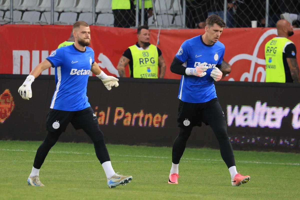 Dinamo - FCSB, încălzire/ foto Ionuț Iordache (GSP)