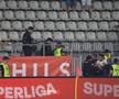 Scandarea favorită a peluzei, imediat după Dinamo - FCSB + Suporterii au sărit la bătaie!