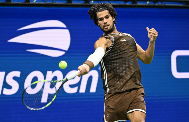 Carlos Alcaraz continuă seria perfectă: victorie categorică în turul al treilea de la US Open