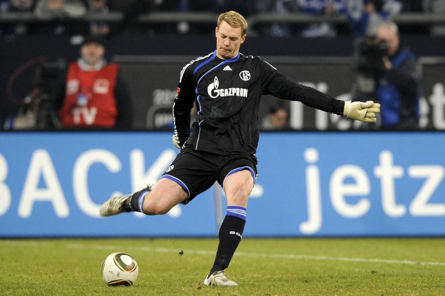 Neuer s-a alăturat academiei lui Schalke la vârsta de cinci ani și a debutat la echipa de seniori în 2006/ Foto: Imago Revenire emoționantă » Manuel Neuer, înainte de duelul cu Schalke: „Este un vis pentru mine”