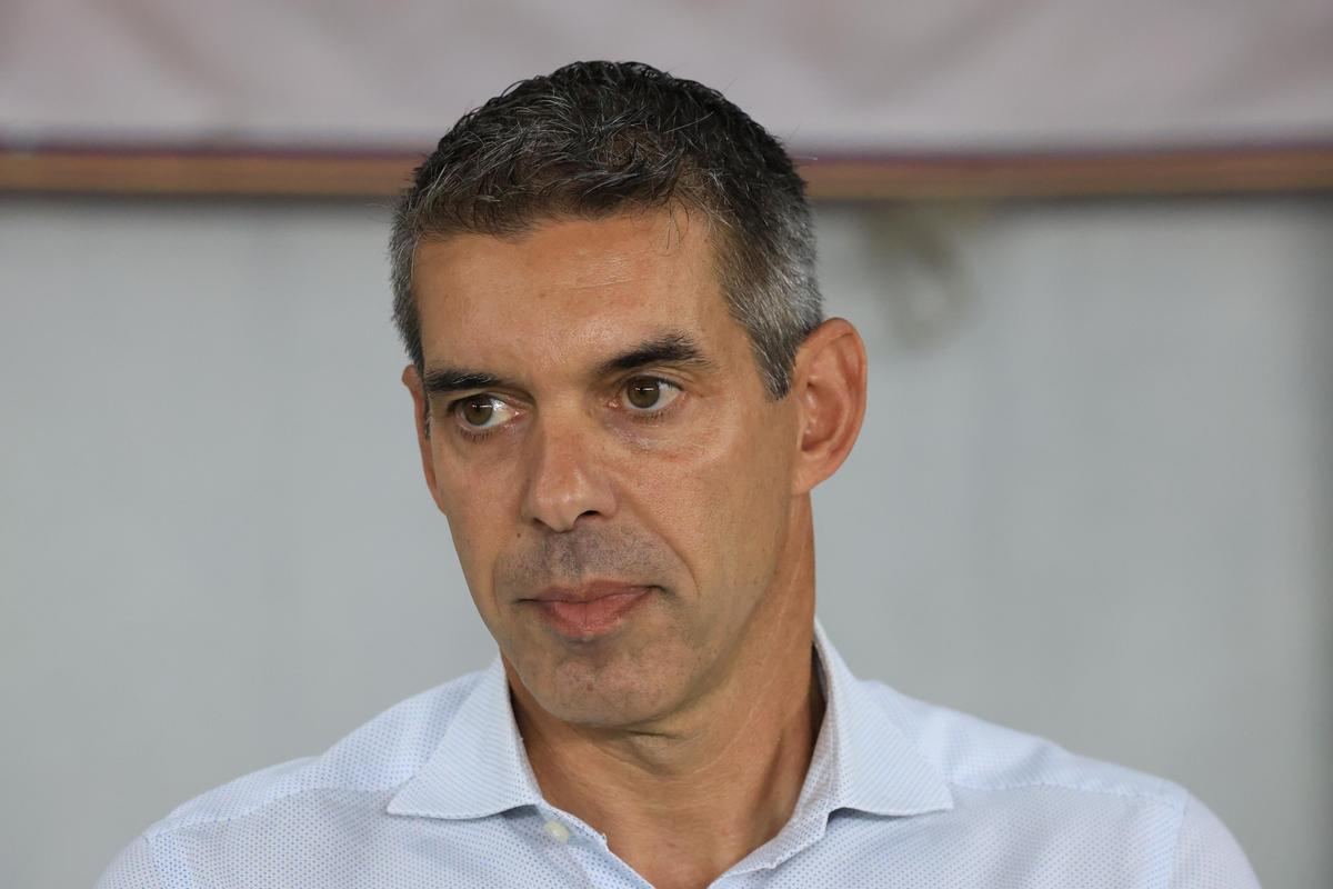 Dinamo o bate pe FCSB într-un derby de neuitat pe „Arc” » Trei goluri, două „roșii” și un protagonist nedorit: Istvan Kovacs!