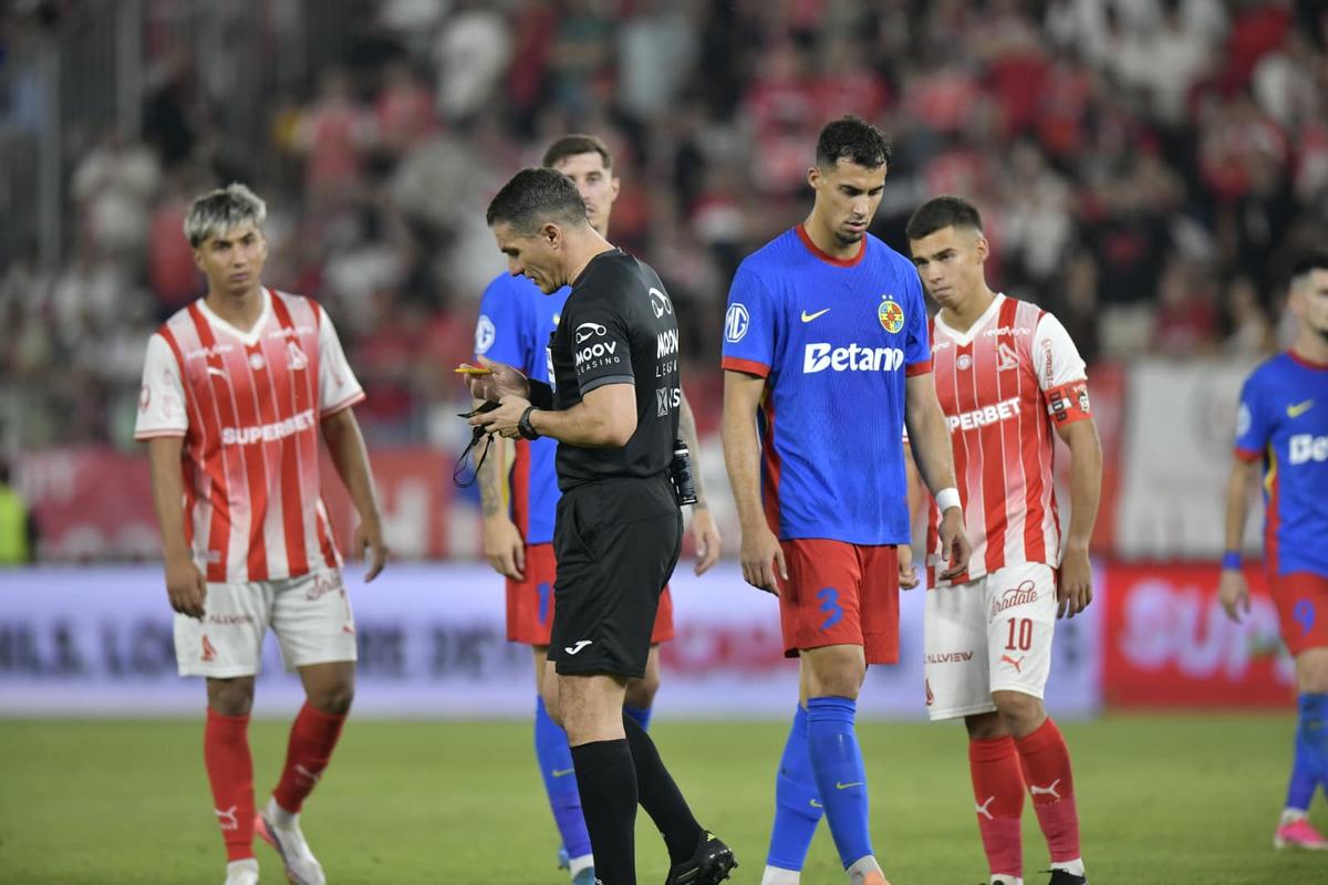 Imagini de la Dinamo - FCSB