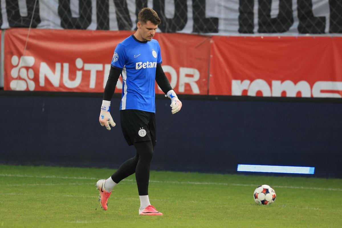 Dinamo - FCSB, încălzire/ foto Ionuț Iordache (GSP)