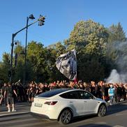 Ultrașii FCSB, în drum spre Arcul de Triumf, pentru meciul cu Dinamo/ foto: Ionuț Iordache (GSP)