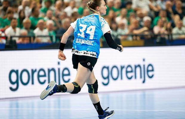 CSM București a zdrobit-o pe Krim, în primul meci din Champions League » Repriză de vis pentru „tigroaice”