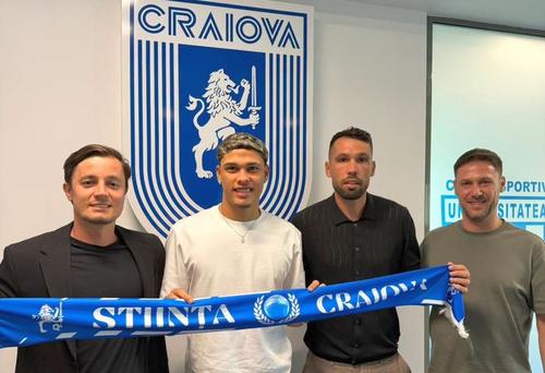 Joao Andrade a venit să rupă plasele la Craiova // foto: Facebook