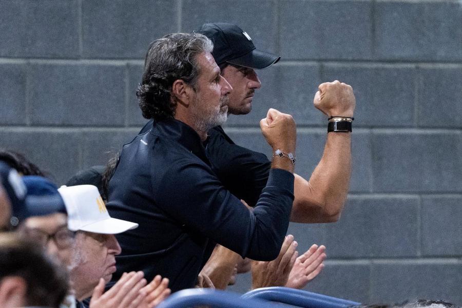 Stefanos Tsitsipas, antrenat de Patrick Mouratoglou, și-a bifat cel mai bun rezultat din carieră la US Open, optimi de finală + dezvăluirea tehnicianului francez
