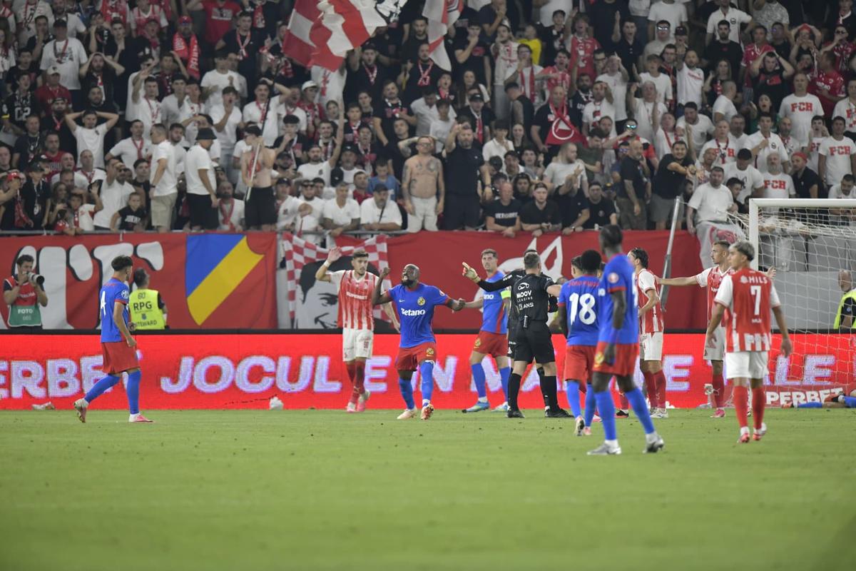 Imagini de la Dinamo - FCSB
