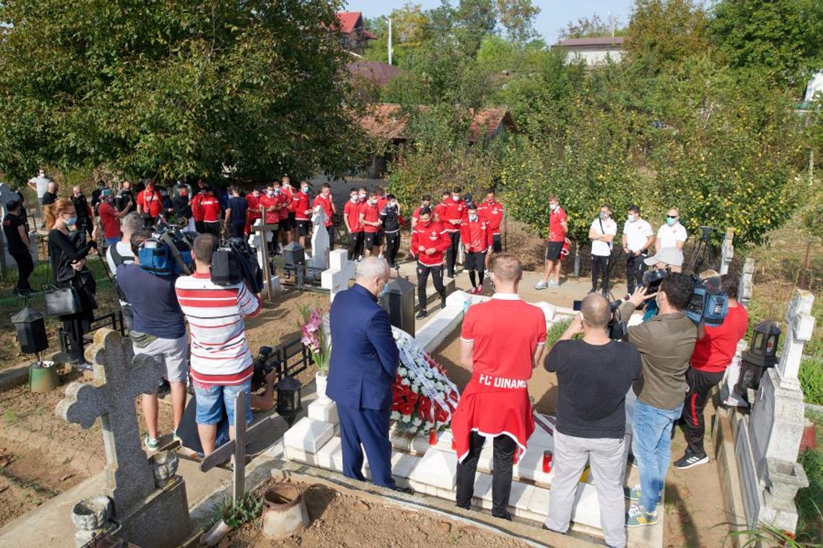 Cosmin Contra și jucătorii lui Dinamo au mers la mormântul lui Cătălin Hîldan
