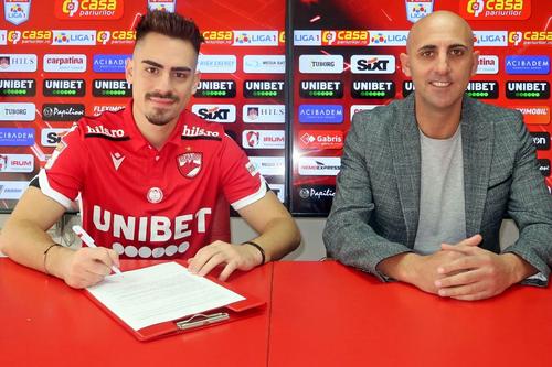 Andrei Radu a semnat cu Dinamo. Sursă foto: Facebook Dinamo