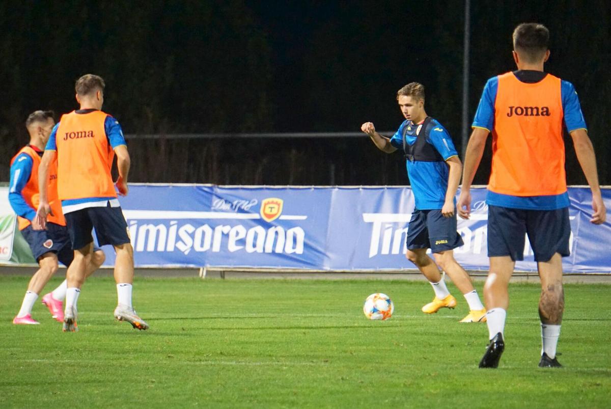 FOTO România U21 s-a antrenat sub comanda lui Adi Mutu
