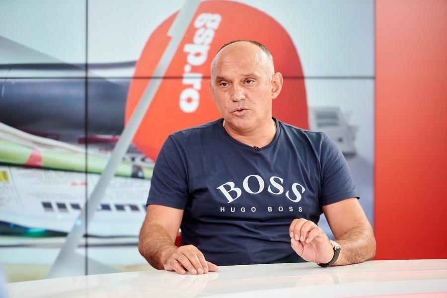 Cum au votat specialiștii pentru Jucătorul și Antrenorul lunii septembrie: „A reușit să facă o echipă care să nu primească niciun gol”