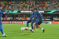 Reacția lui MM Stoica, după ce a văzut gazonul de la Silkeborg: „Mda, asta e carpetă de la Jysk!”