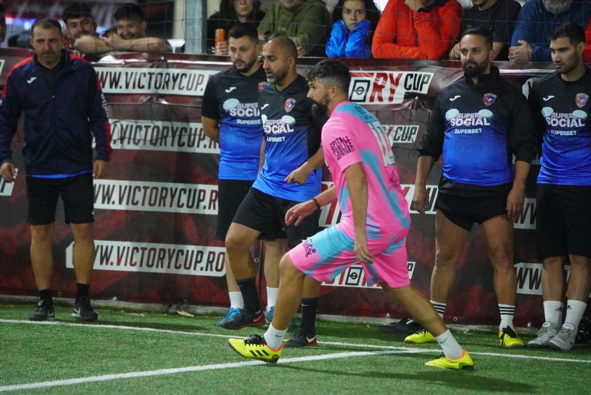 Ghionea, Petre Marin, Nicoliță și Aliuță, din nou colegi » Învinși la minifotbal de „dacii” Gardoș și Herea