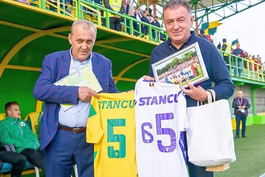 „A făcut multe pentru oraș, sperăm să-l găsească nevinovat!” » Primarul reținut pentru corupție, apărat de căpitanul clubului de care voia să se dezică: „Dacă n-ar fi fost dânsul...”