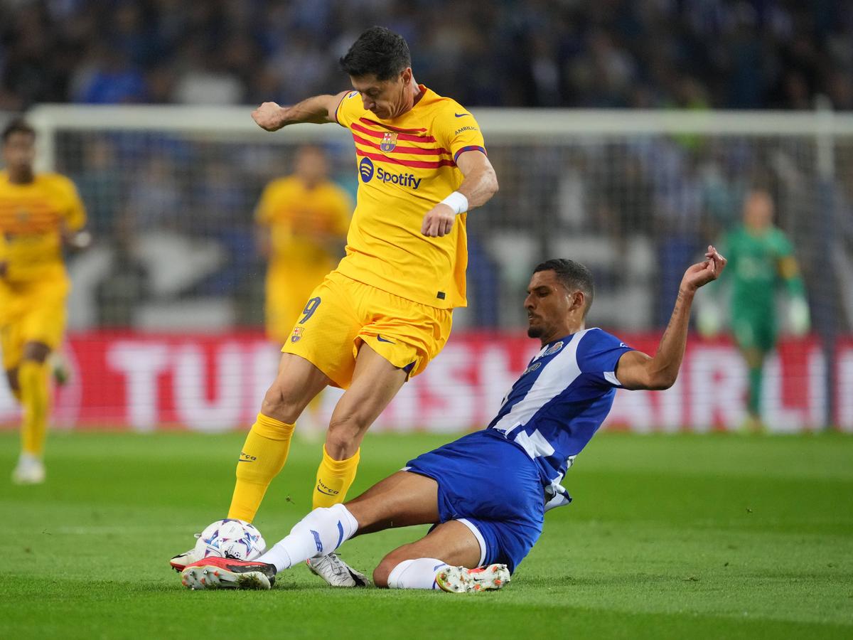 Primul verdict al medicilor la Barcelona, după ce Lewandowski a ieșit accidentat