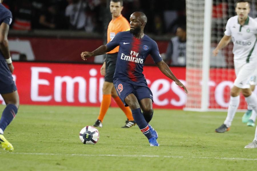 Lassana Diarra a jucat doar 19 meciuri și 936 de minute în tricoul lui PSG în 2017, având doar un assist / Foto: Imago Moment istoric în fotbal. După zece ani de procese, UE a dat dreptate unui fost star al lui Real Madrid căruia clubul i-a cerut daune pentru rezilierea acordului!