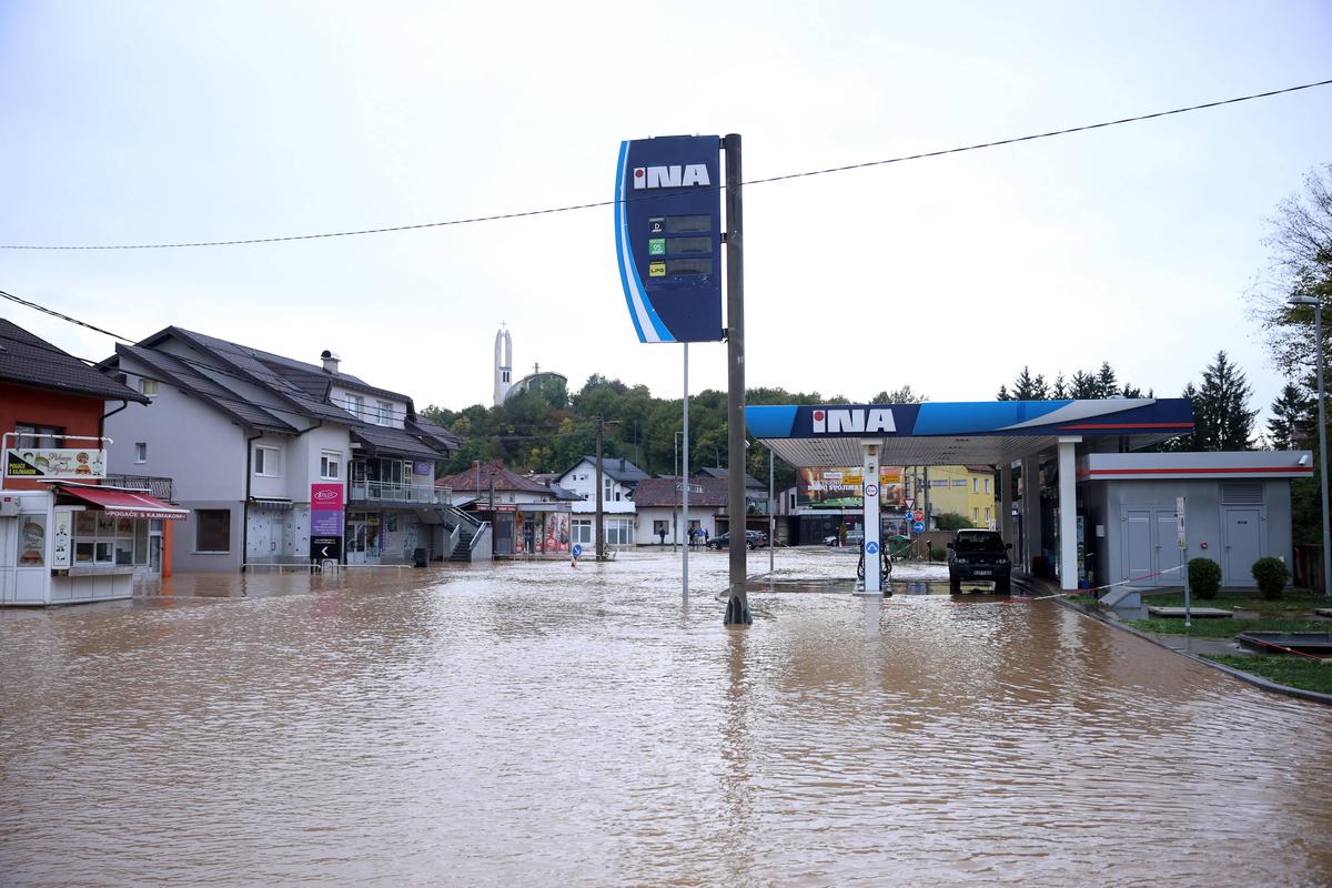 Cutremurător! O țară din Europa, în stare de catastrofă naturală după inundații » Au murit cel puțin 16 oameni, iar Federația de Fotbal a amânat competițiile