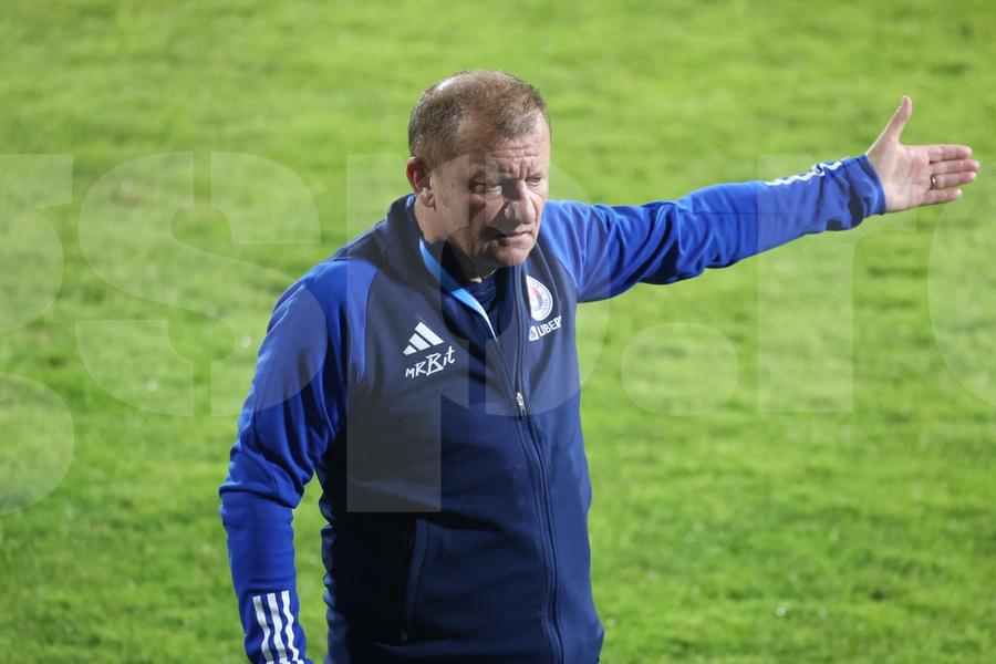 Dorinel Munteanu Daniel Oprița, sunat azi de echipa din Superliga » Culisele haosului din club