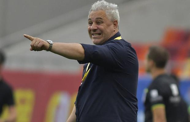 „A fost secundul meu” » Marius Șumudică râde de Marius Baciu, după umilința din Europa și anunță marea ruptură din vestiarul FCSB: „Se întâmplă ceva”