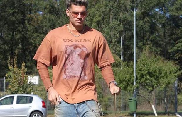Primii jucători ai naționalei au ajuns la Mogoșoaia » Fanii, val de ironii: „La haine concurează cu Franța, la fotbal cu Andorra”