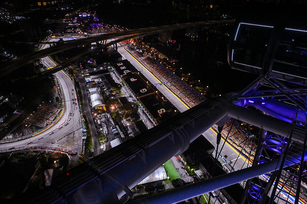 George Russell câștigă inteligent Marele Premiu din Singapore! McLaren este CAMPIOANĂ mondială la constructori