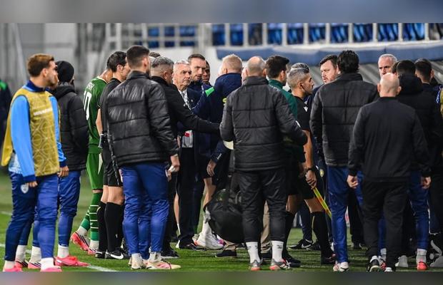 Dintr-un scandal într-altul: „Hei, hei tu! M-ai scuipat!”