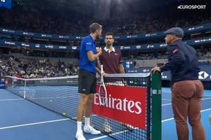 Novak Djokovic în finală la Beijing, după ce Daniil Medvedev a fost descalificat