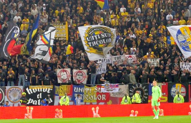 „Trezirea!” » Protestul fanilor la România - Suedia! Derapaj la adresa lui Burleanu: i-au pus ținta pe cap