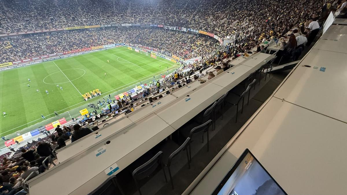 Bătaie de joc la masa presei pe Arena Națională: „Cum adică nu avem voie?”