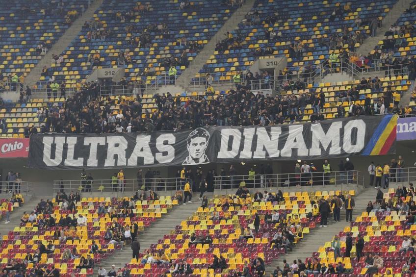 Suporterii din PCH, prezenți pe Arena Națională la România - Suedia / Foto: Andrei Furnigă GSP