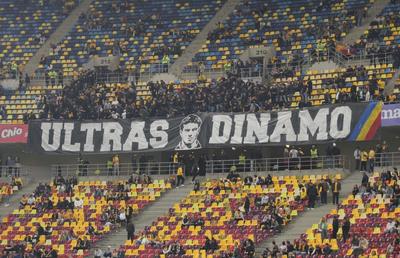 Fanii lui Dinamo, apariție-surpriză pe Arena Națională la România - Suedia: „Te vom iubi mereu!”