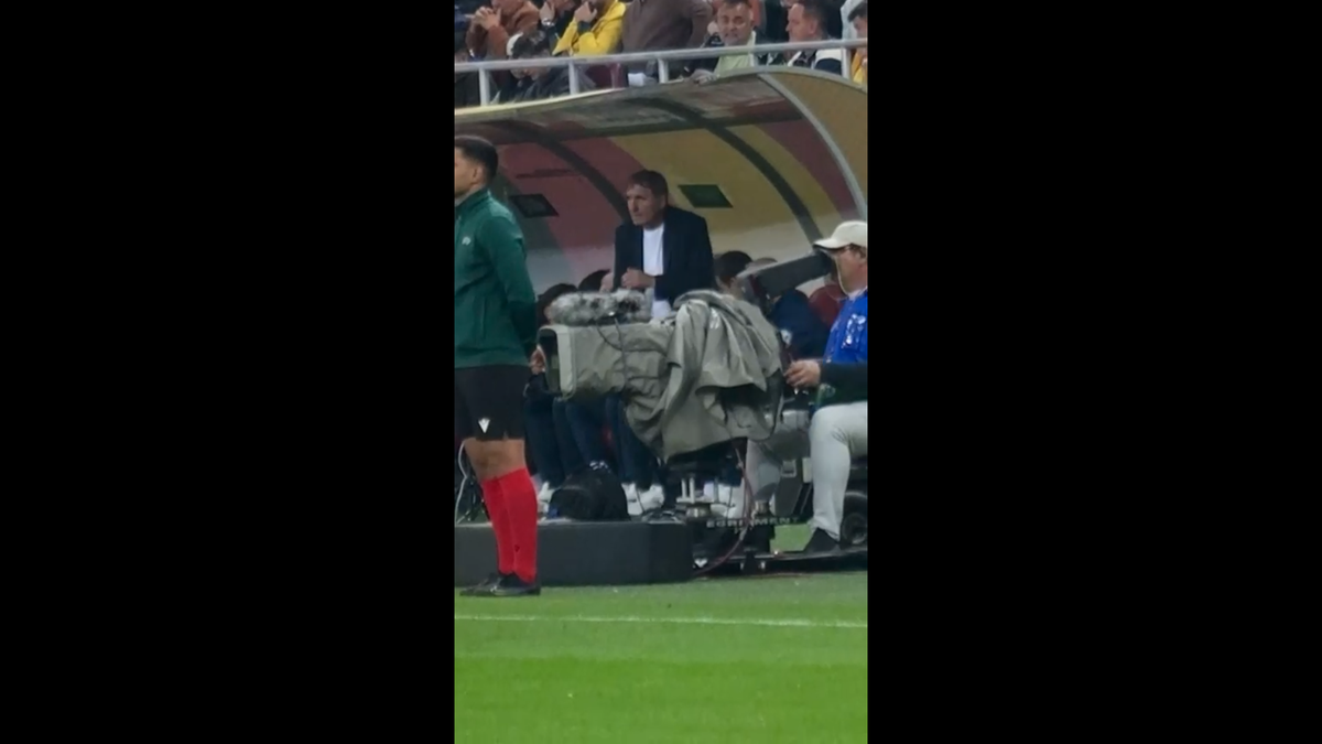 Reacția lui Gică Hagi după golul rapid marcat de Gyokeres pe Arena Națională
