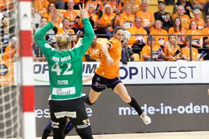 „Zile ciudate” la clubul care vrea în Final Four-ul Ligii Campionilor la handbal » Demiterea lui Jakob Vestergaard, urmată de un eșec-șoc