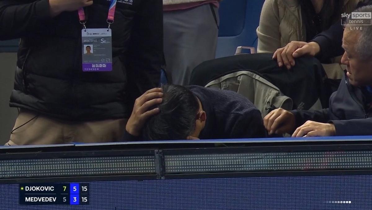 Medvedev, descalificat în semifinala cu Djokovic
