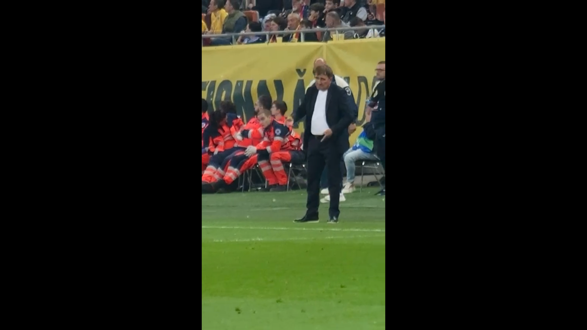 Reacția lui Gică Hagi după golul rapid marcat de Gyokeres pe Arena Națională