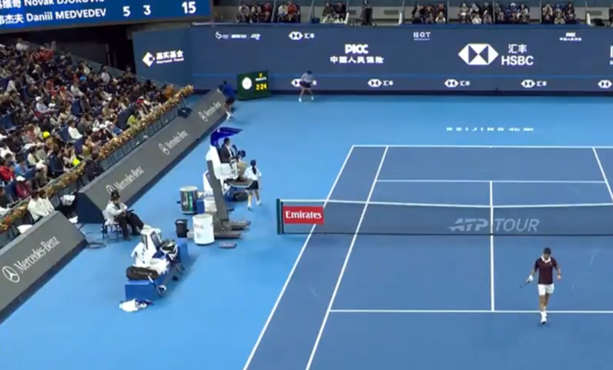 Medvedev, descalificat în semifinala cu Djokovic