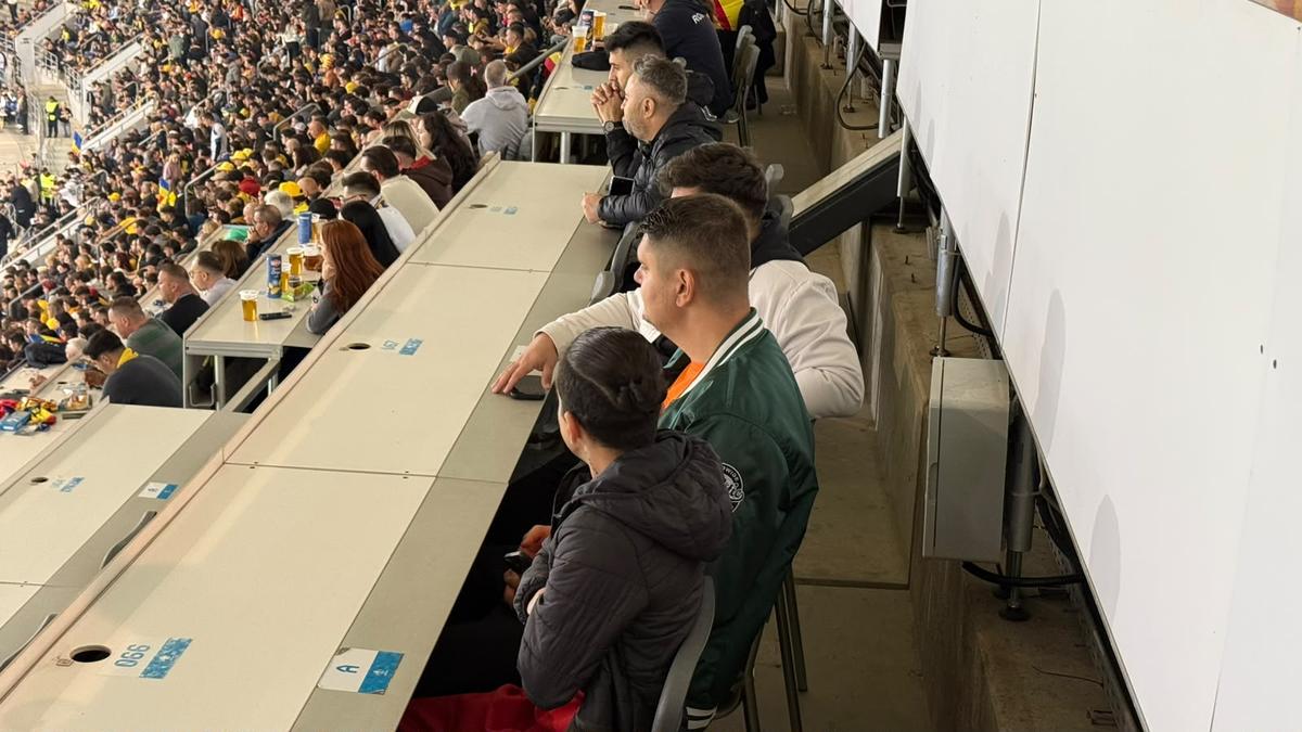 Bătaie de joc la masa presei pe Arena Națională: „Cum adică nu avem voie?”