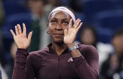 Coco Gauff avansează la Beijing: victorie în fața speranței chineze în vârstă de 16 ani + Momentul de turnură al meciului
