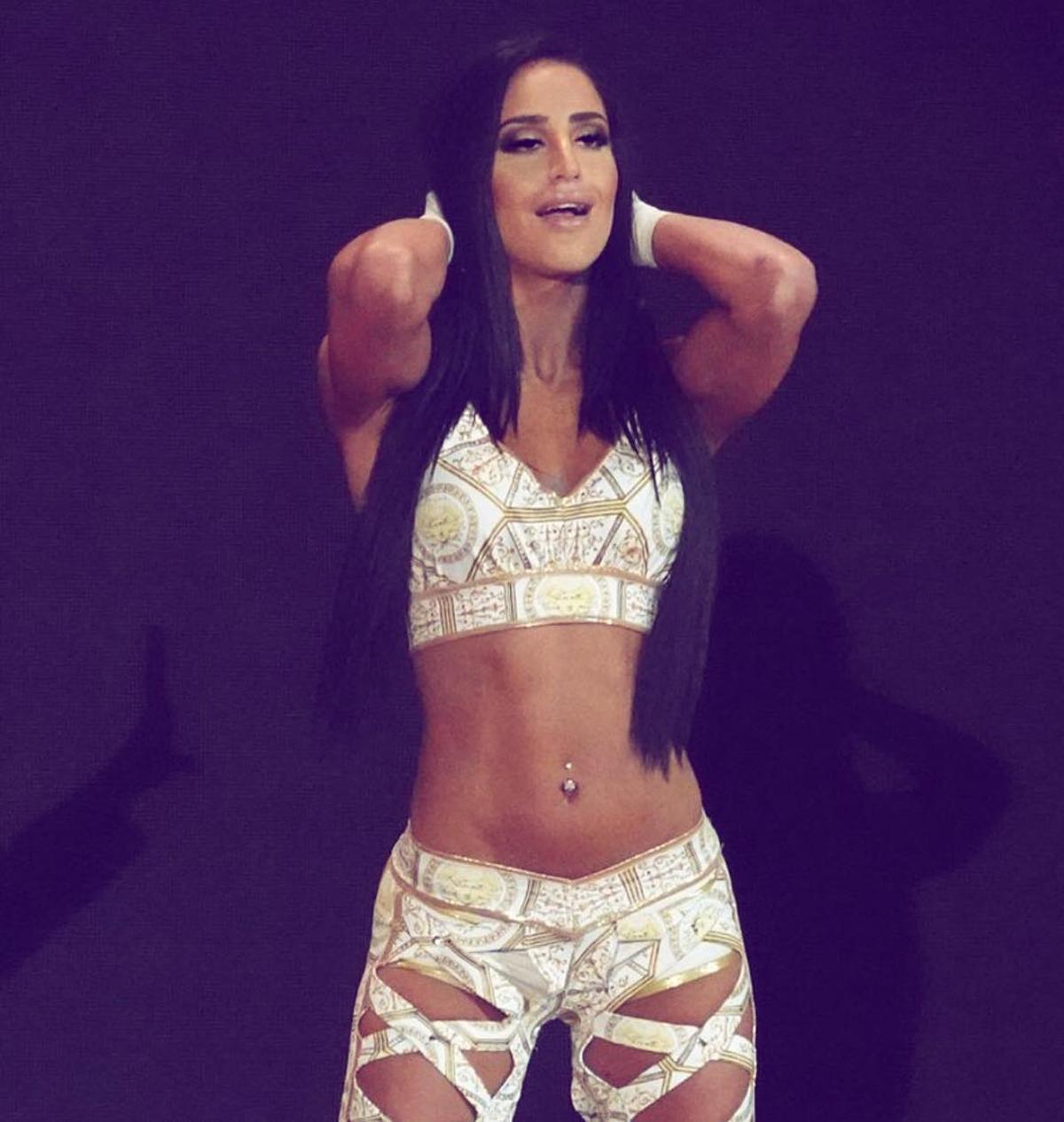 FOTO Apetisantă! Noua senzație din WWE vine din Irak și arată SUPER HOT