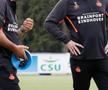 INTERVIU EXCLUSIV // FOTO Ovidiu Stângă antrenează echipa de fete a lui PSV Eindhoven: „Ele muncesc de le sar capacele pentru o mie de euro în plus” + „Vere, aici merge doar performanța, nu numele!”