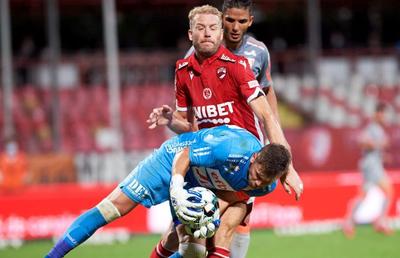 „Nuevo Dinamo” are cel mai slab atac din istoria clubului! Cum se compară Nemec și Gueye cu „greii” Georgescu, Cămătaru sau Dănciulescu