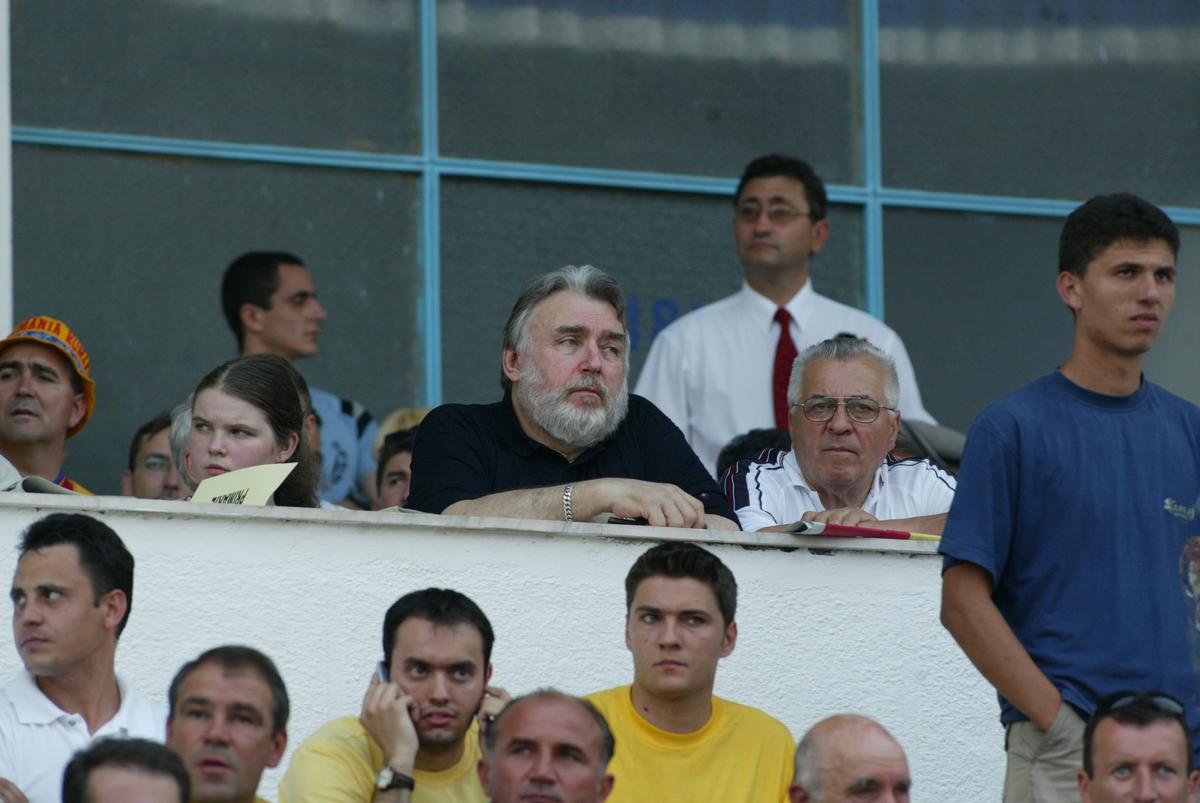 Retro ADRIAN PĂUNESCU - 5 noiembrie