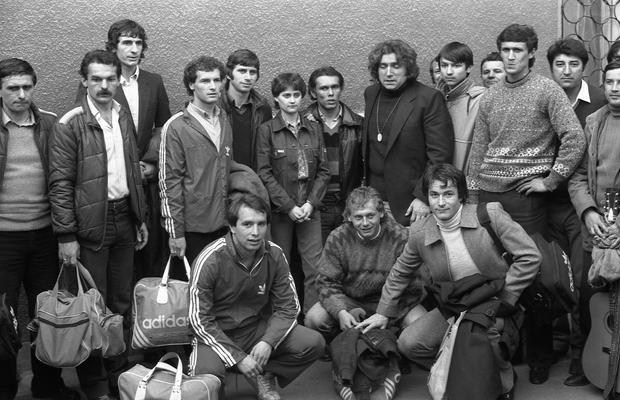 RETRO GSP. 10 ani de la moartea controversatului Adrian Păunescu. 3 poezii remarcabile despre Rapid, Craiova și Dobrin