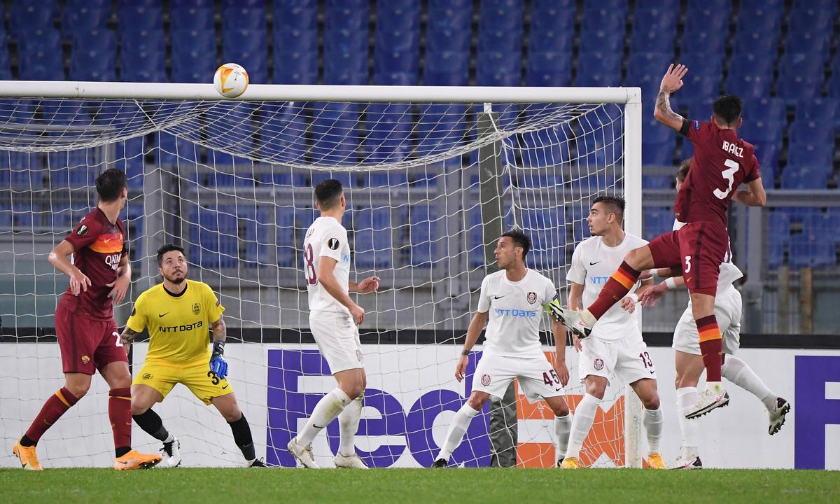 NOTE GSP: Dezastru la CFR Cluj în meciul cu Roma: doar un jucător a luat peste 5! Ce notă a primit Dan Petrescu
